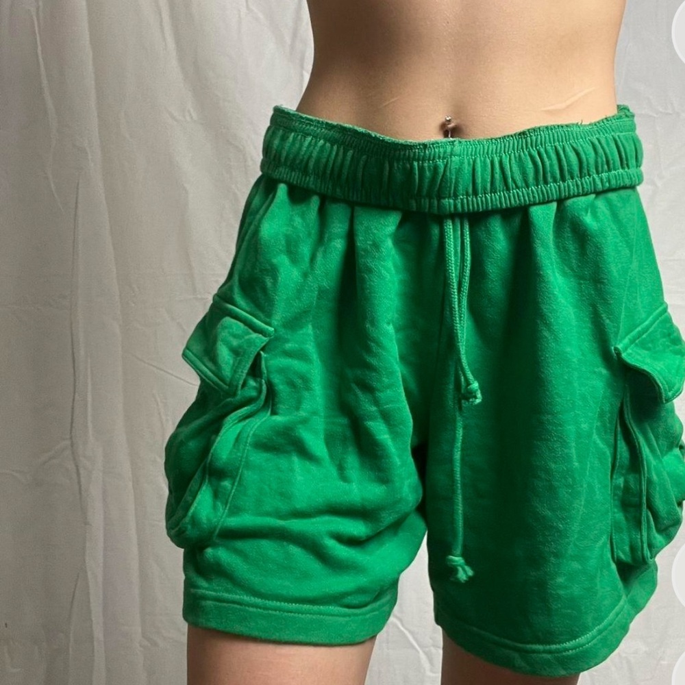 Green Women's Cargo Sweat Shorts
